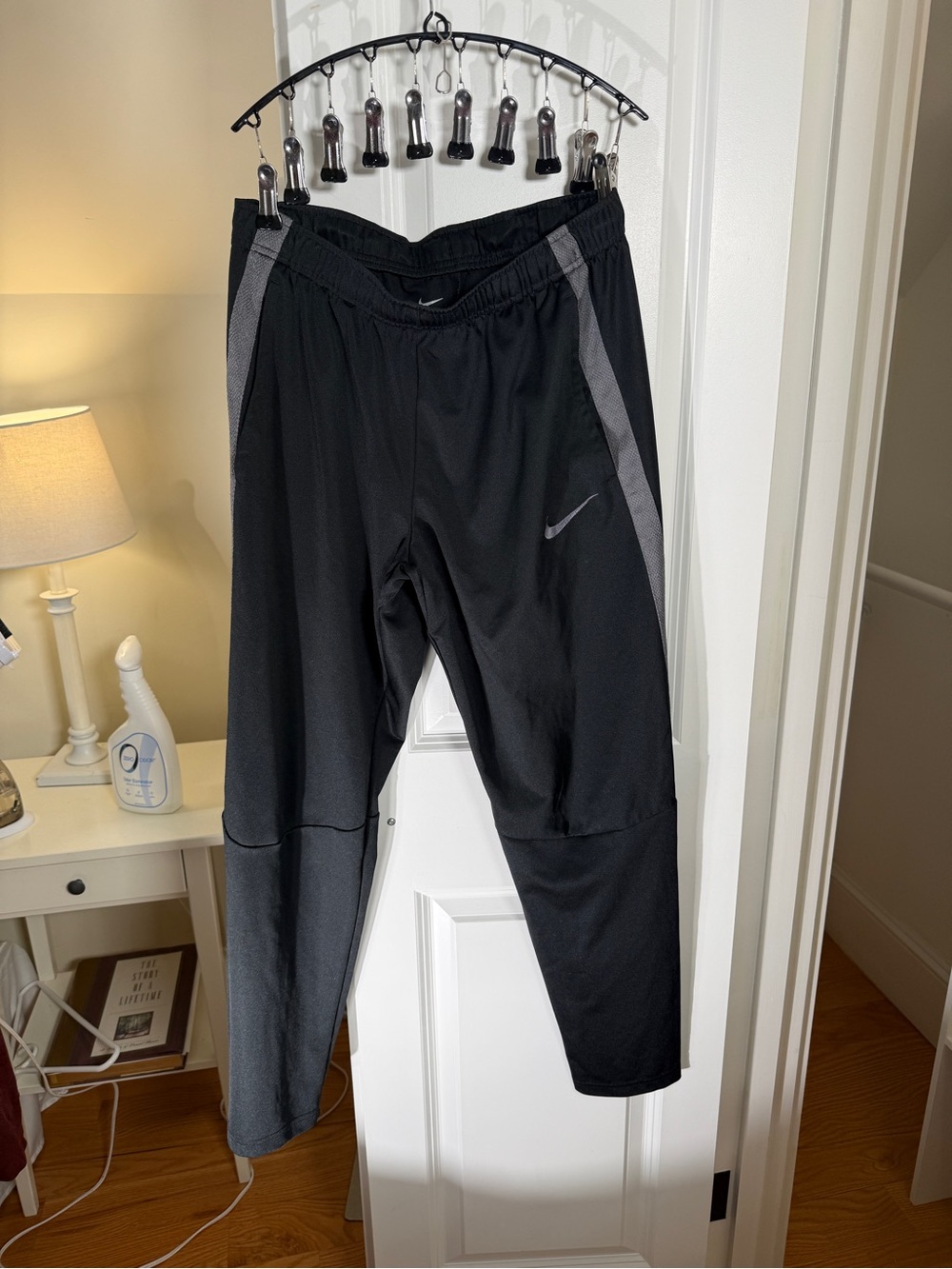 🔥 Nike Men’s Training Pants Medium Black Gray Dri-Fit Style 🏃
